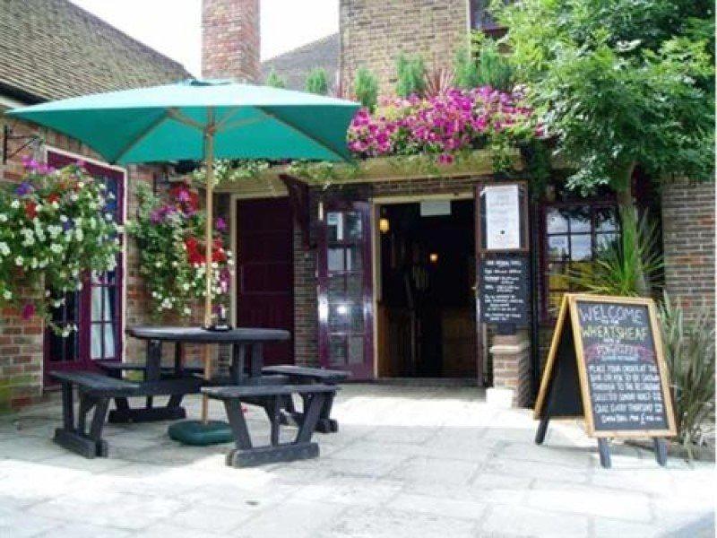 The Wheatsheaf Inn Cuckfield Esterno foto