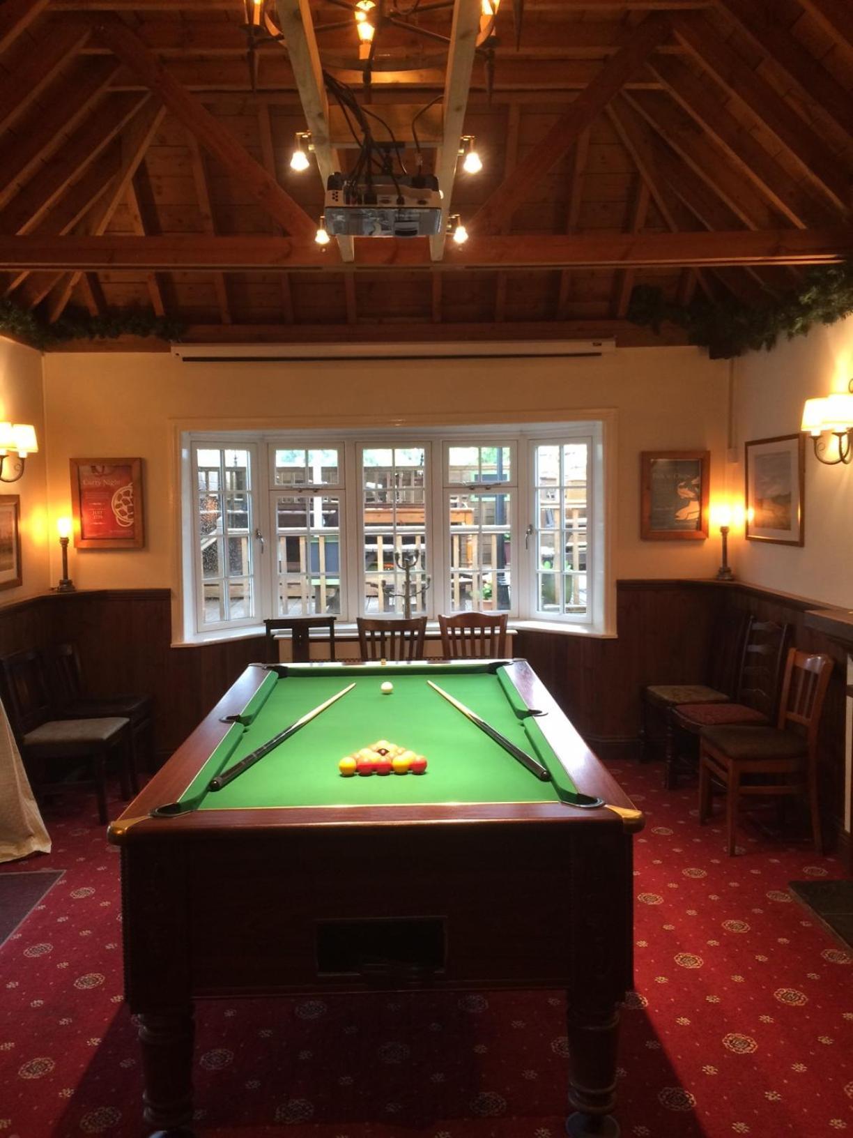 The Wheatsheaf Inn Cuckfield Esterno foto