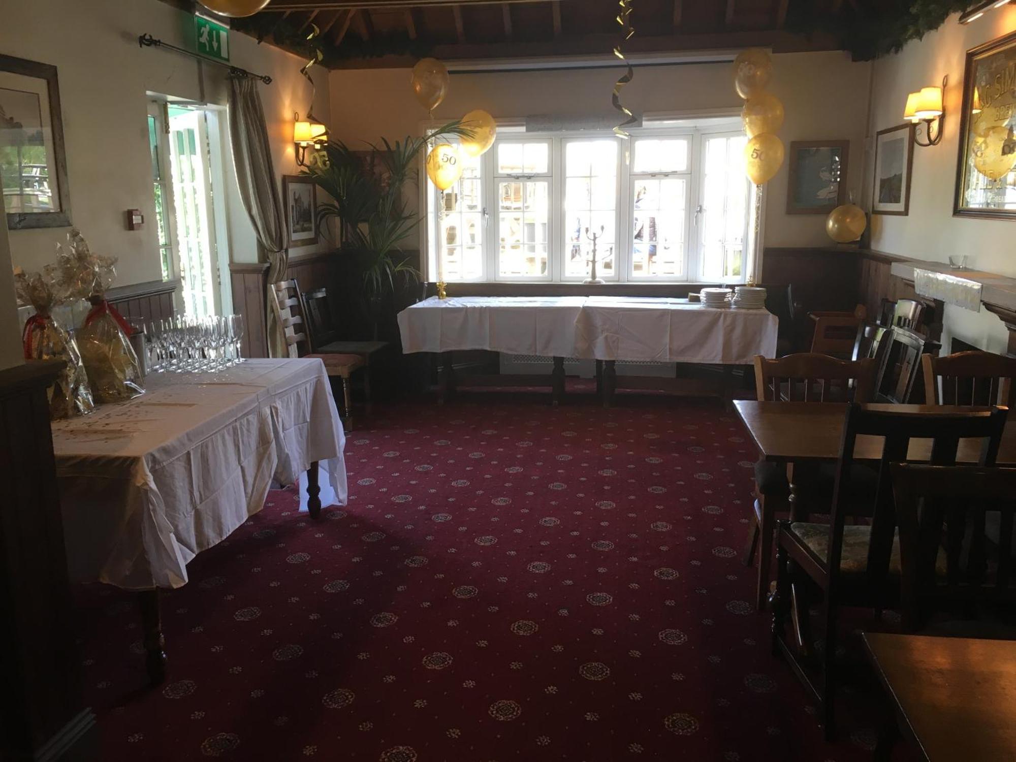The Wheatsheaf Inn Cuckfield Esterno foto